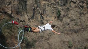 Bungee jumping