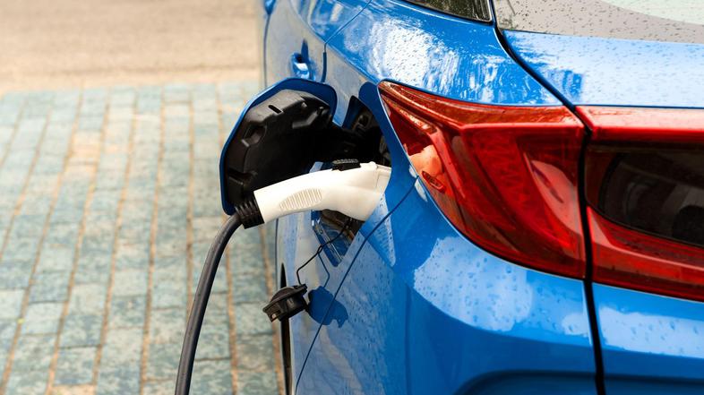 električni avtomobil polnjenje