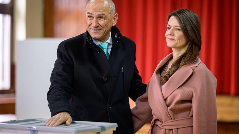 janez janša, urška bačovnik janša