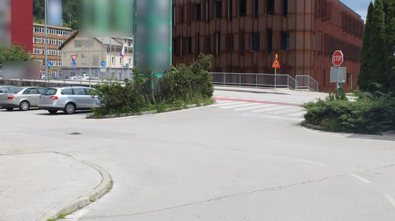 Parkirišče, kjer je prišlo do prometne nesreče