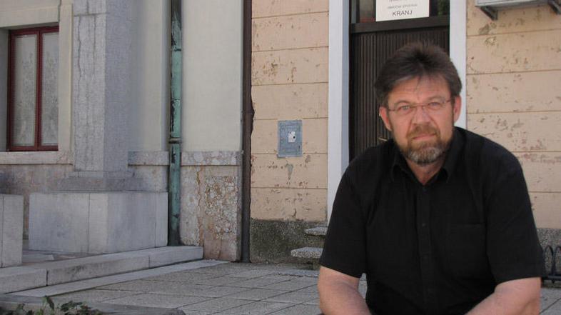 Konec aprila je bila proti Vladimirju Brleku vložena prijava na Kosovo komisijo.