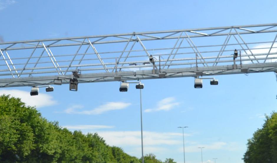 Darsov nadzorni sistem za elektronsko cestninjenje | Avtor: Gregor Prebil