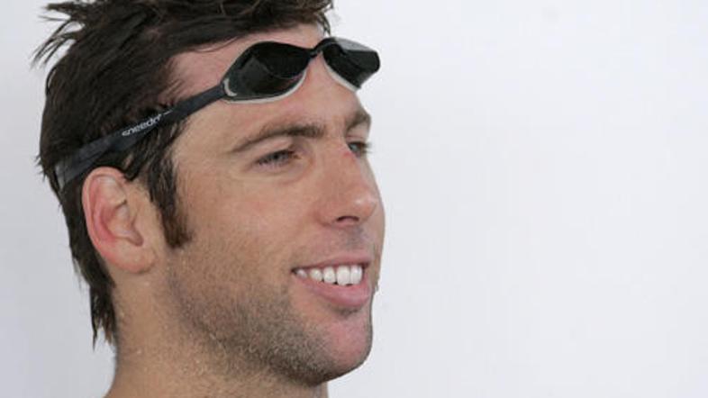 Grant Hackett se je odmaknil z oči javnosti in pospešeno trenira za bližajočo se