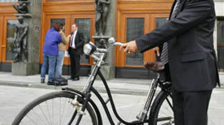 Bezjak je pripravil zaključno nalogo Management v podjetju Fa Maik d.o.o. Maribo