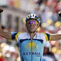 Alberto Contador ima pred drugouvrščenim Armstrongom več kot minuto prednosti.