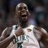 Kevin Garnett se je potrkal po prsih za zmago in 18 točk. (Foto: Reuters)