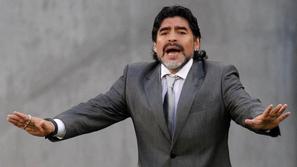 Maradona vseskozi skrbi, da se o njem piše in govori. (Foto: Reuters)