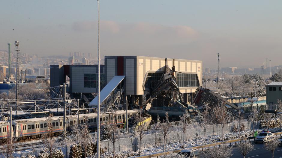 železniška nesreča Ankara | Avtor: Epa