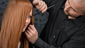 frizer ženska barvanje striženje
