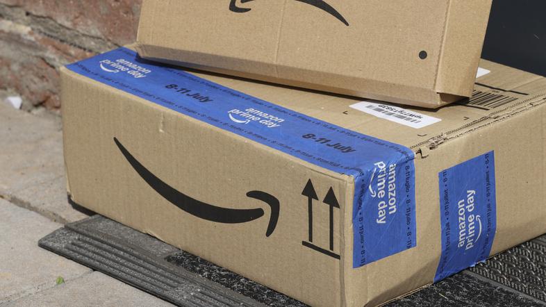 Amazon spletni nakup paket