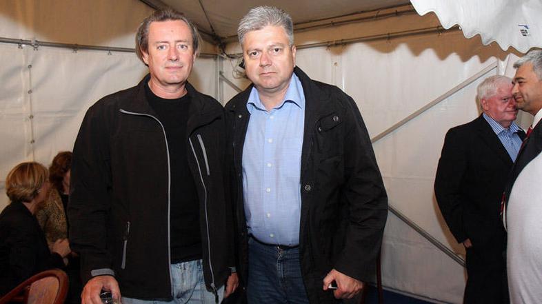 Podžupan Andrej Verlič (desno) naj bi Vladimirju Rukavini kril hrbet in navijal 