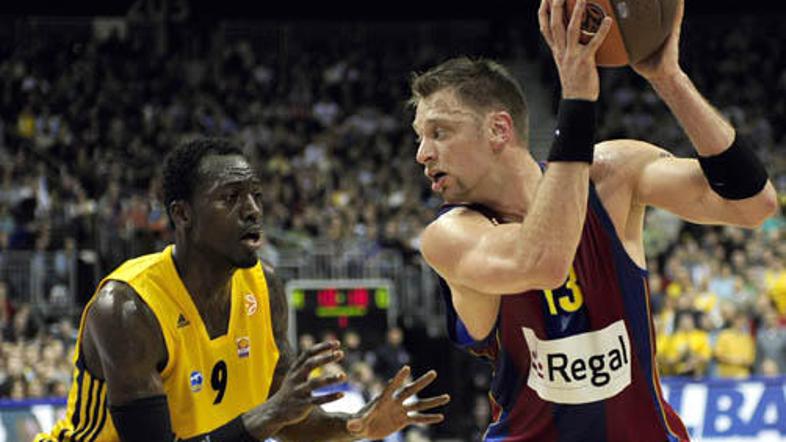 Lani je igral v Evroligi in za Barcelono. Letos bo v Houstonu in ligi NBA. David