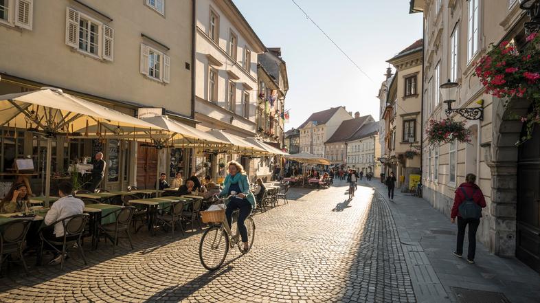 Ljubljana ulica ljudje