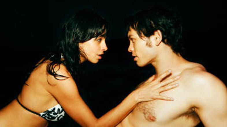 Bila sem utrujena, a za tisto, kar je bilo v zraku, vsekakor ne.