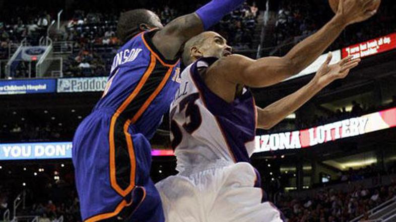 Grant Hill je popeljal Phoenix do zmage.
