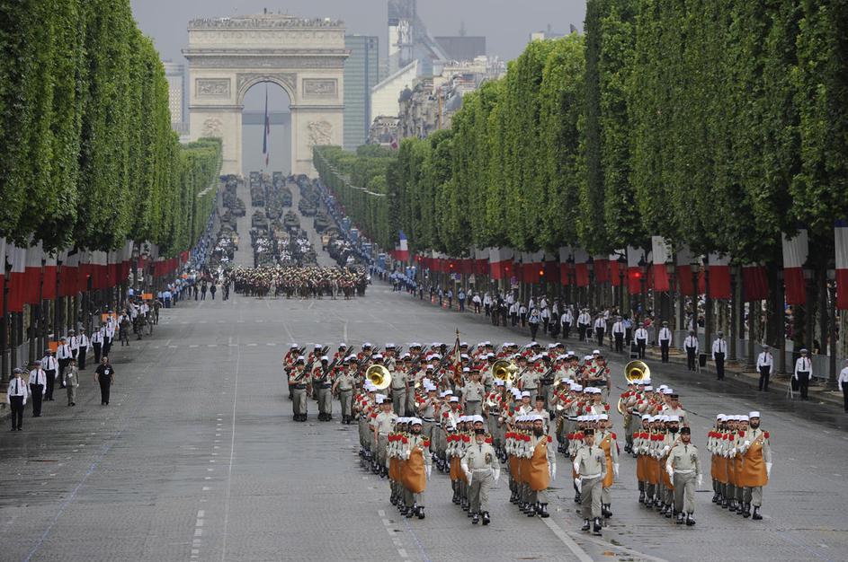 Pariz, proslava, 14. julij 2010, Nicolas Sarkozy, Elizejske poljane