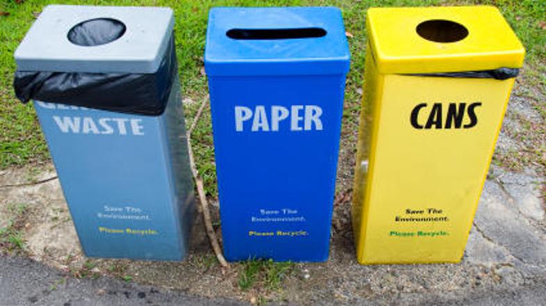 So napolnjeni do polovice?