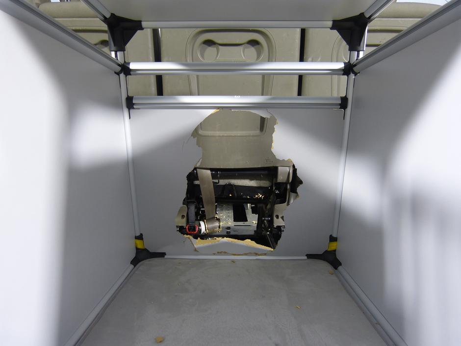 Prevoz psa AMZS test | Avtor: AMZS