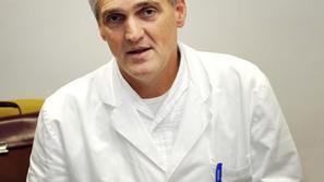 Včeraj pozno popoldne se je Stanislav Kajba, direktor ZD Celje, sestal s stavkov