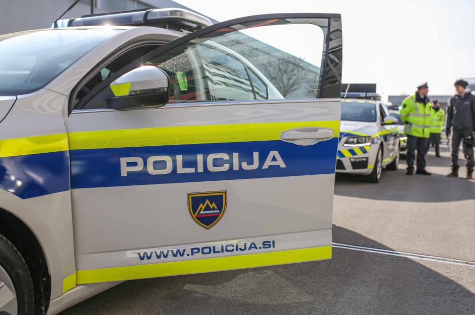 policija