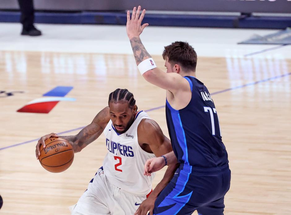 Luka Dončić in Kawhi Leonard | Avtor: Profimedia