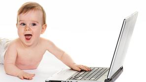 Ali bo deklica Facebook prav tako navdušena nad Facebookom kot njen oče? (Fotogr