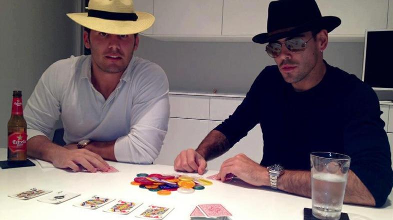 Valdes poker kartanje Barcelona vratar pivo klobuk