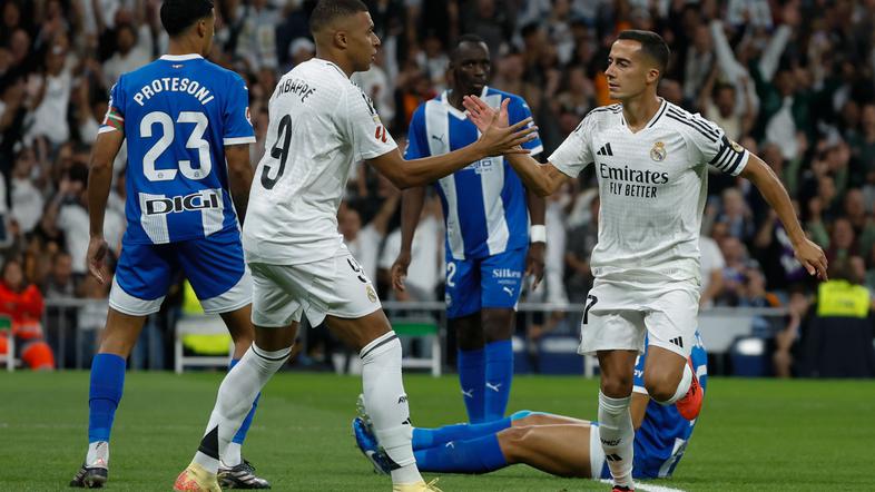 Kylian Mbappé Lucas Vázquez Real Madrid Alavés