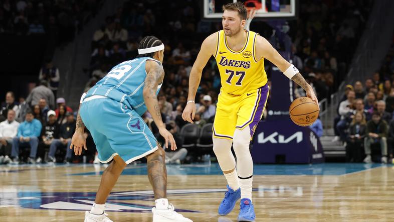 Luka Dončić Hornets Lakers