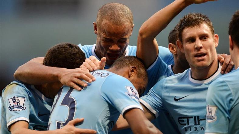 Fernandinho Kompany Milner Manchester City Arsenal Premier League Anglija liga p