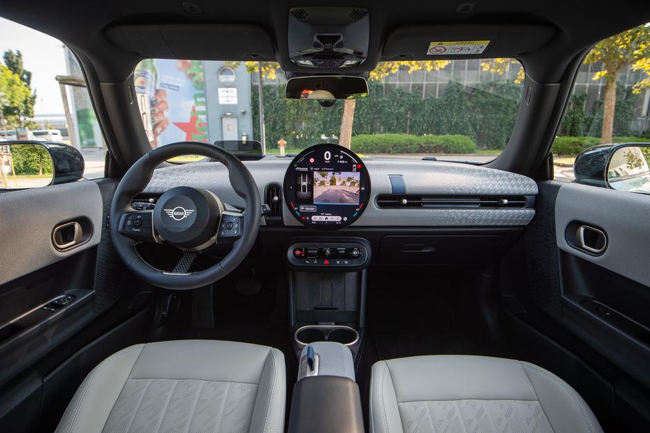 Mini Cooper S | Avtor: Anže Petkovšek