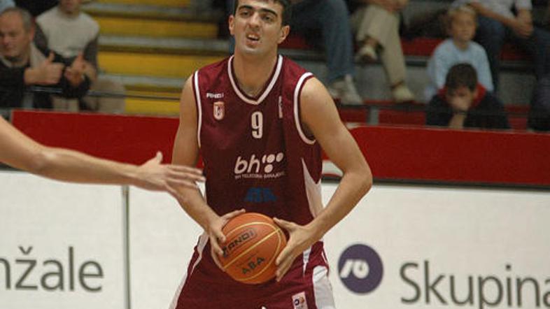 Bavčića je pred tremi leti na naboru za ligo NBA izbralo moštvo iz Toronta.