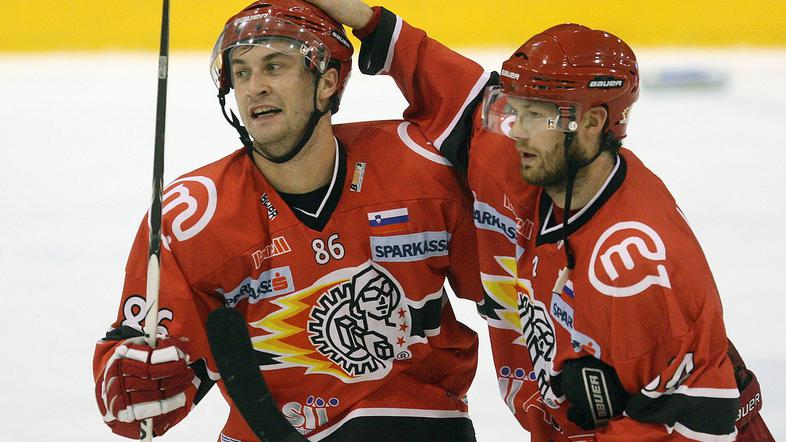 Železarji so imeli na in po srečanju z Graz 99ers veliko razlogov za veselje. (F