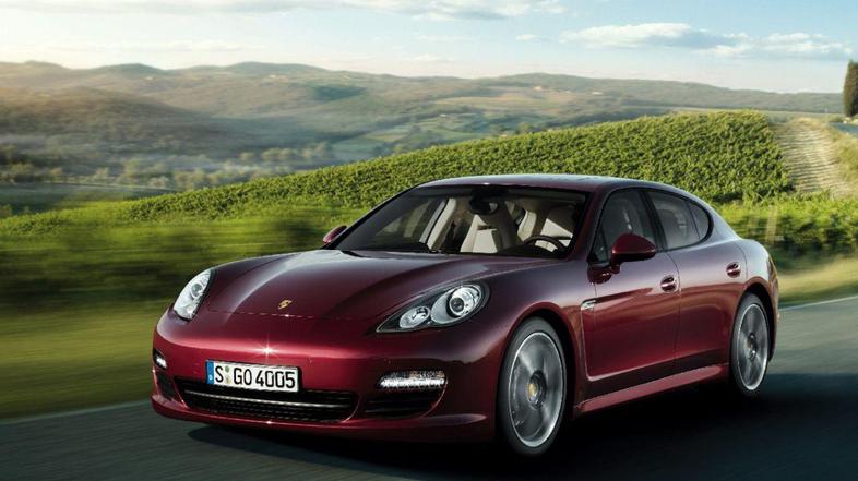 Panamera in panamera 4 se bosta svetovni javnosti premierno predstavili na avtom