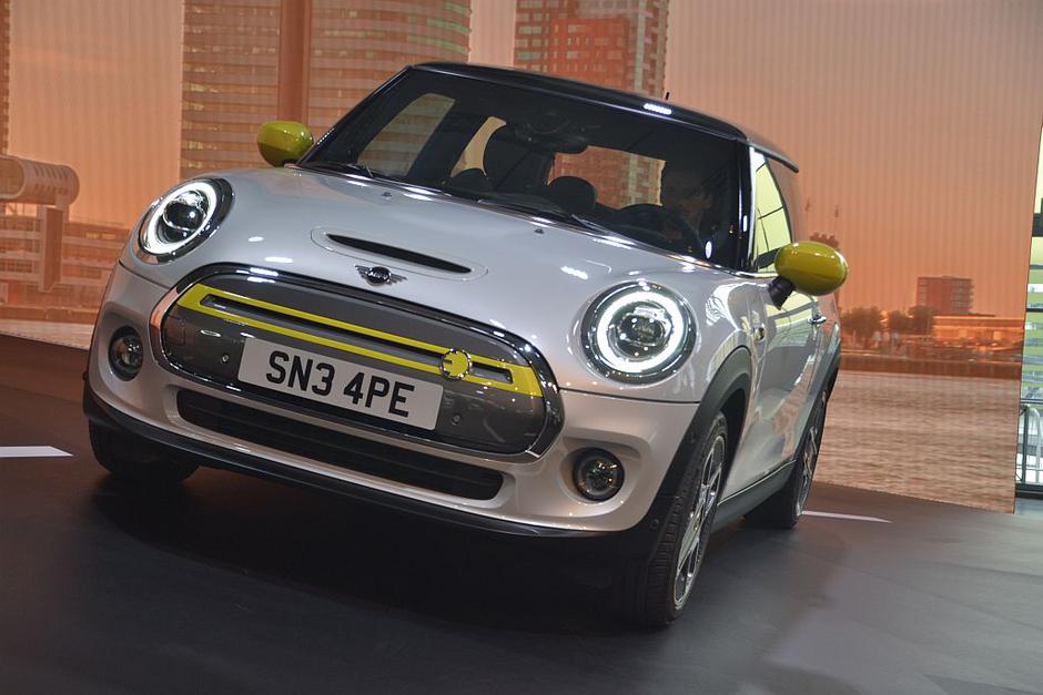 Mini cooper SE | Avtor: Gregor Prebil