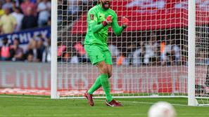 Alisson Becker