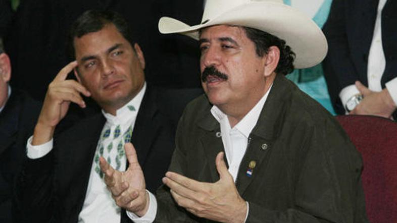 Letalo Joséja Manuela Zelaye se je moralo tik pred ciljem obrniti.