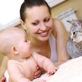 zivljenje 05.02.14. dojencek, macka, mama, foto: shutterstock