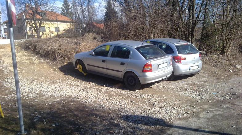 KAZNOVANJA ZA NAPAČNO PARKIRANJE