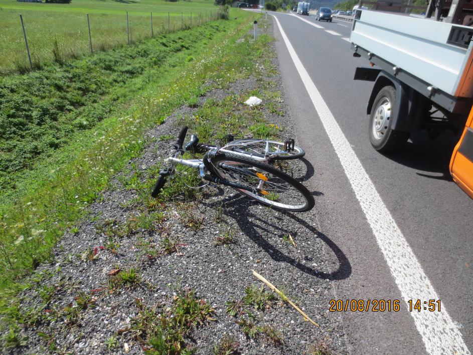 Dars predmeti na vozišču