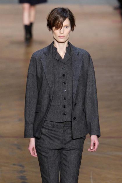 Bolj trendovski poslovni videz. (Foto: Imaxtree)