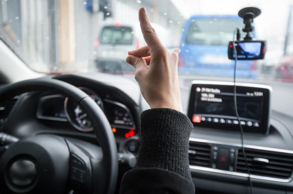 Geste | Avtor: Anže Petkovšek