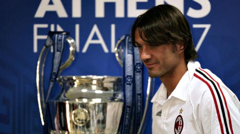 Paolo Maldini bo nogometne čevlje obesil na klin.