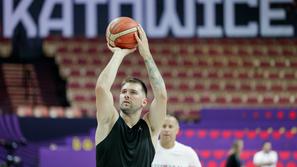 trening košarkarske reprezentance slovenije, luka dončić