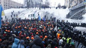 Ukrajina protesti Kijev policija protestniki