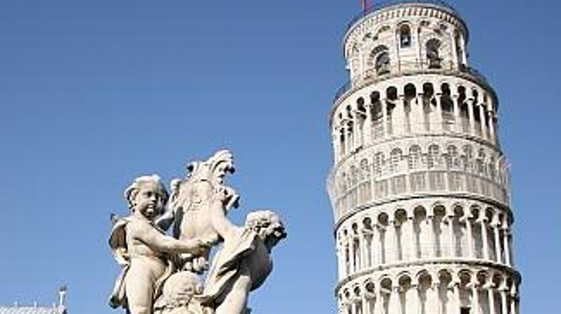 Poševni stolp je največja znamenitost Pise.