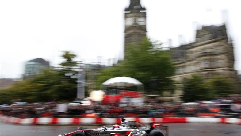 jenson button mclaren 2011 manchester