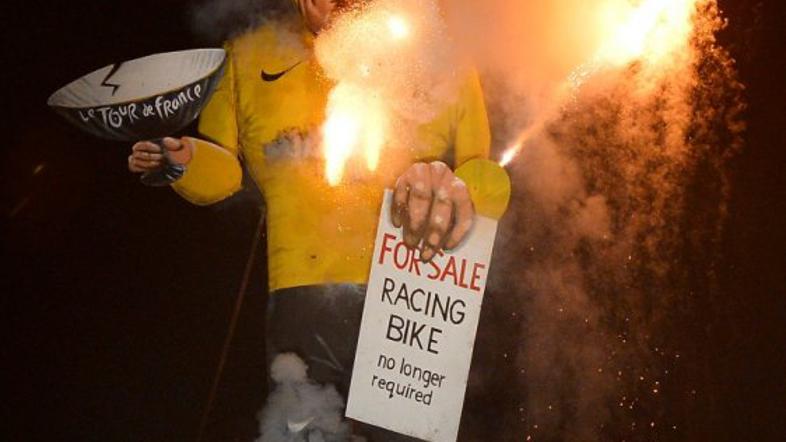 Armstrong Bonfire Night Edenbridge Kent maketa kres