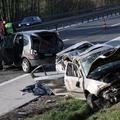 V hudi prometni nesreči na štajerski avtocesti pred počivališčem Tepanje sta umr