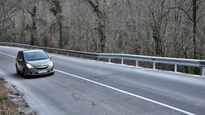 Varnostna ograja pri Doblarju